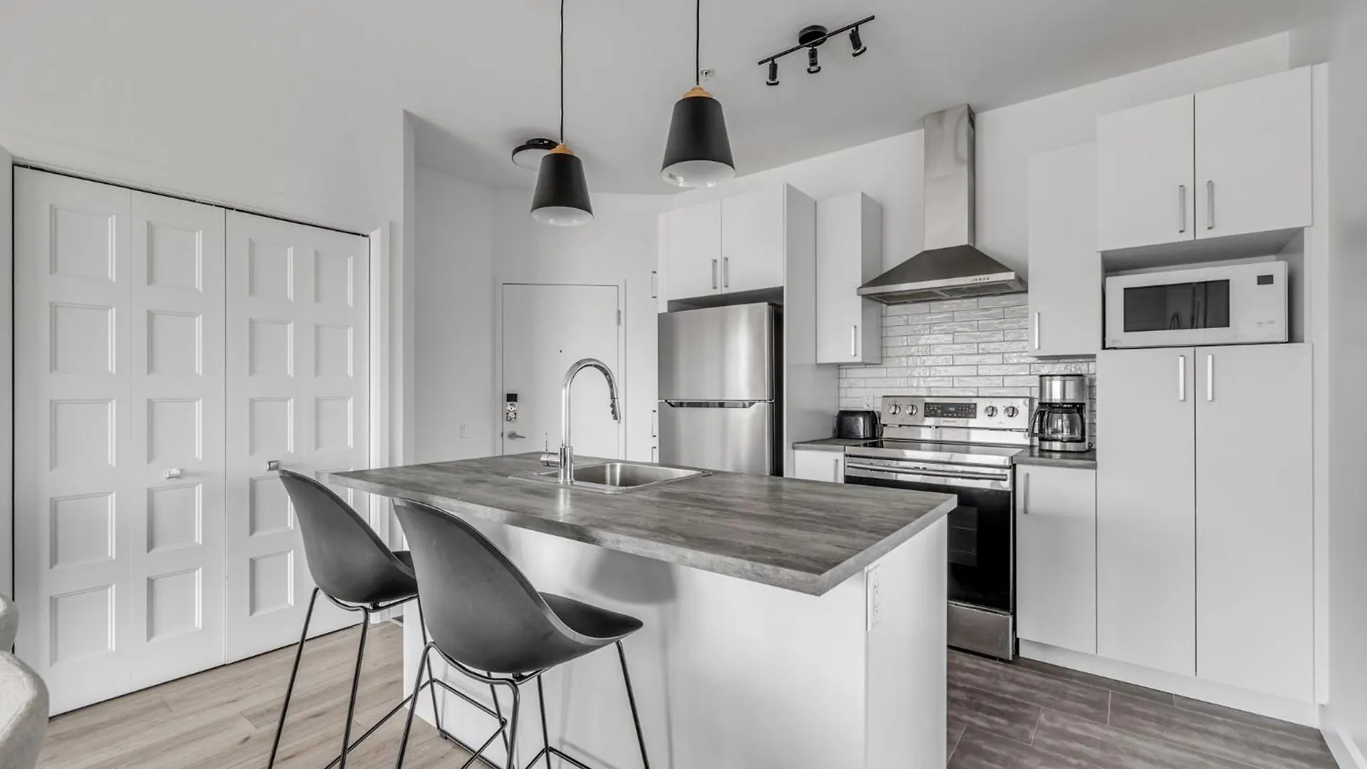 Magnifique Penthouse Au Centre Ville De Quebec Québec